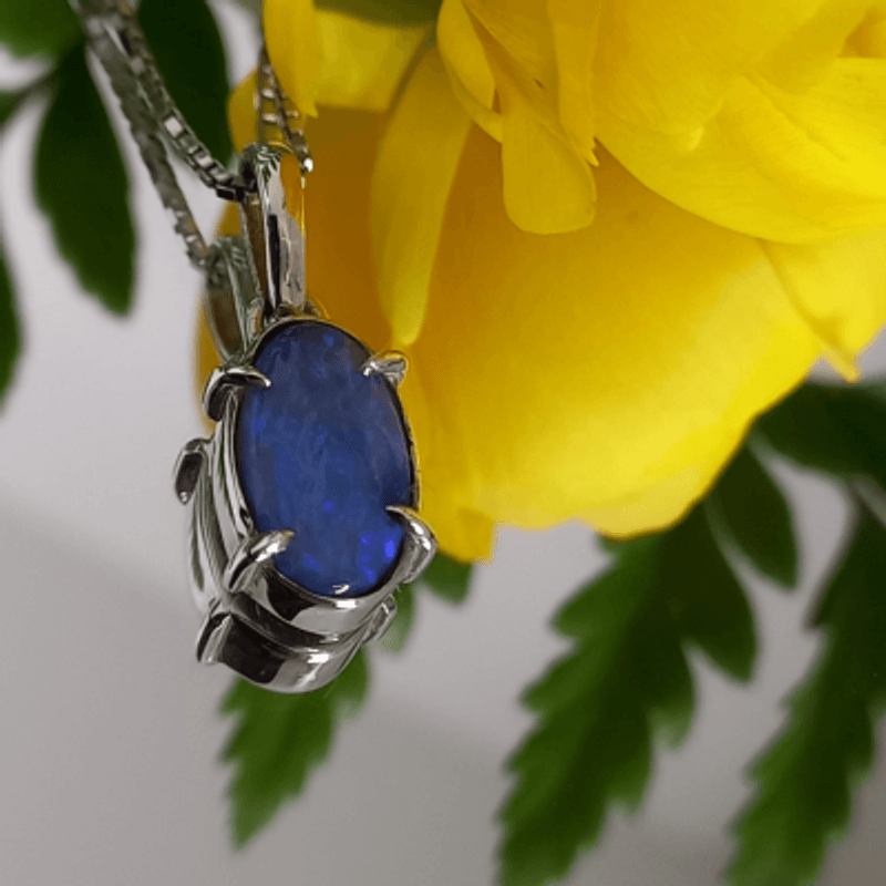 Anheng med opal 1,56ct
